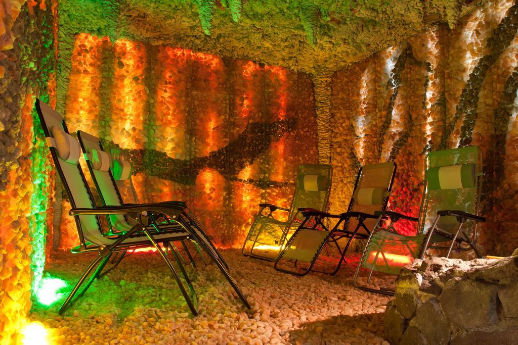 Hotel Merkur - Яблонец-над-Нисоу Экстерьер фото